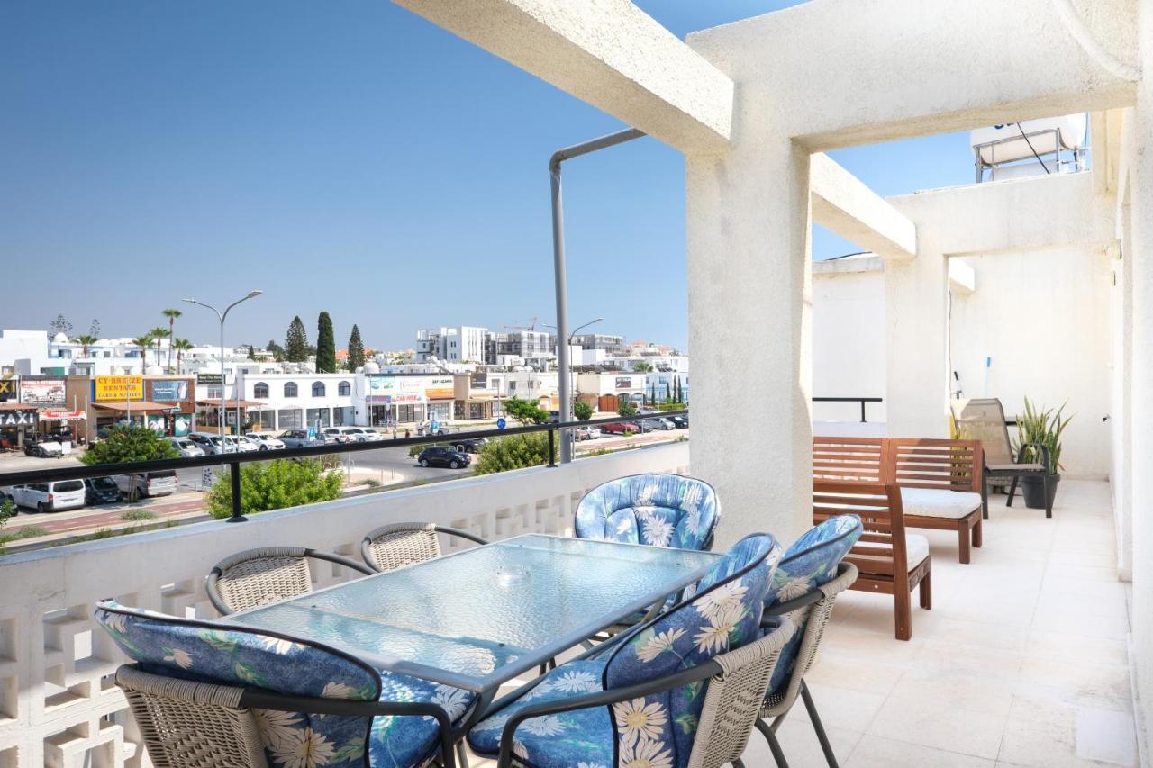 Seaview 3 Bedroom Kings Road Penthouse Paphos Eksteriør billede