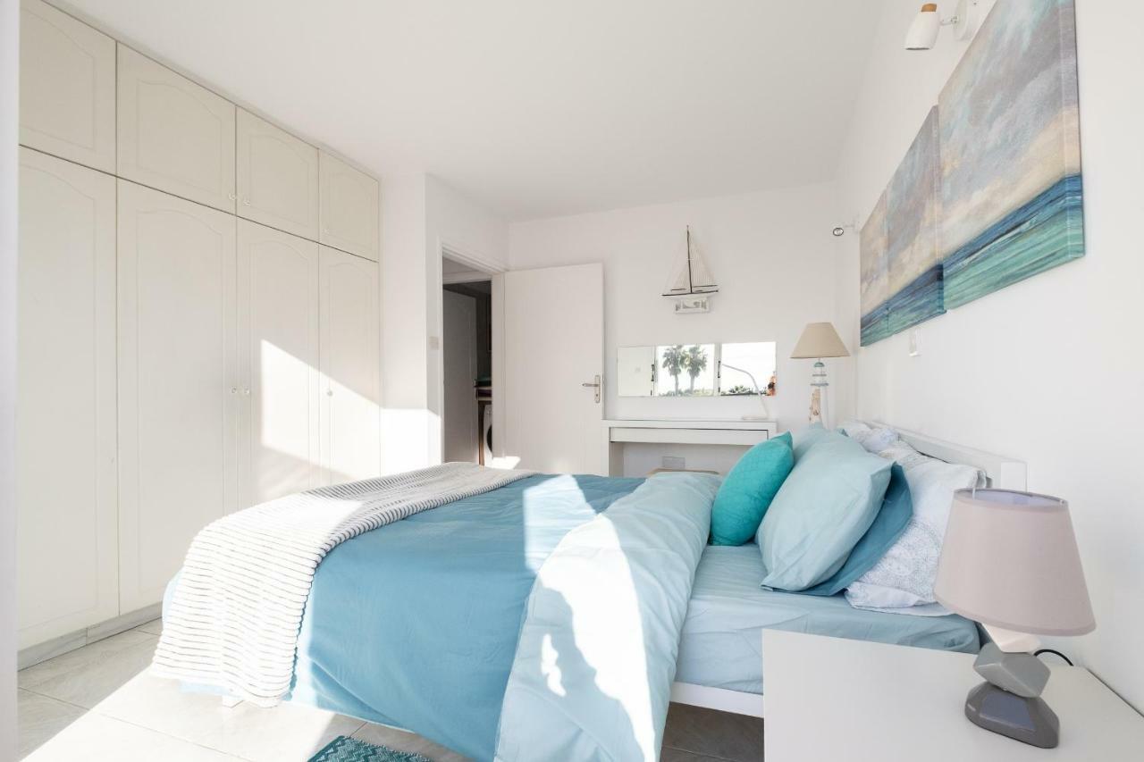 Seaview 3 Bedroom Kings Road Penthouse Paphos Eksteriør billede