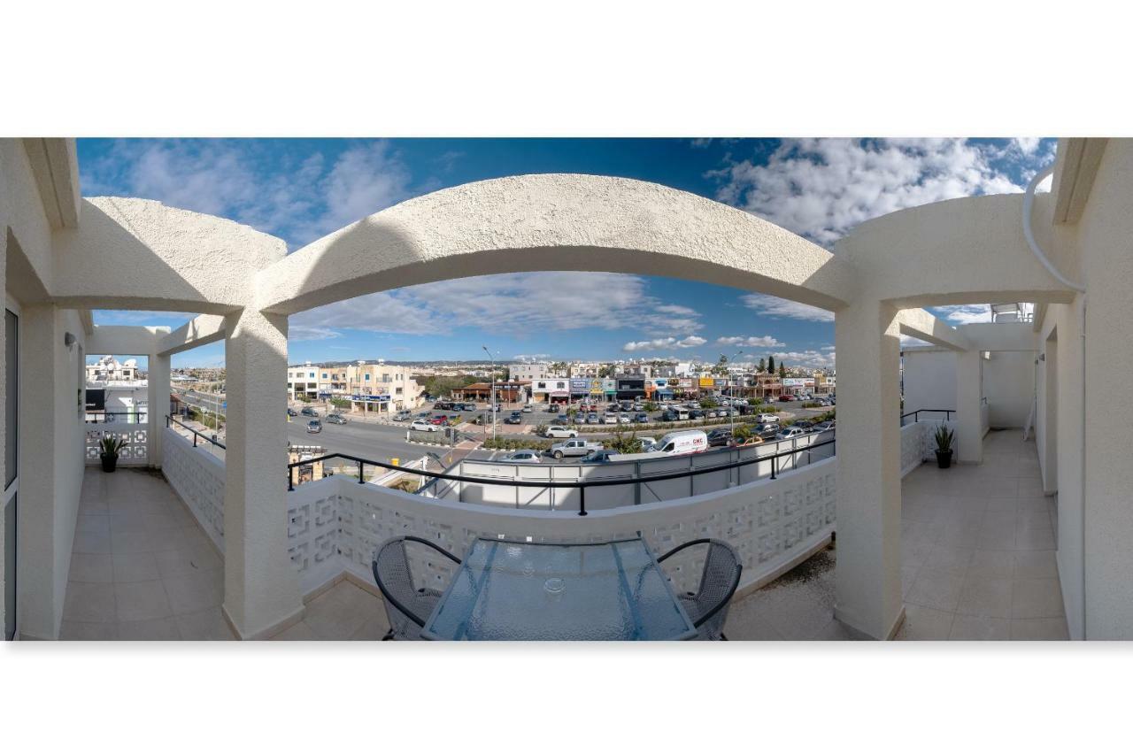 Seaview 3 Bedroom Kings Road Penthouse Paphos Eksteriør billede